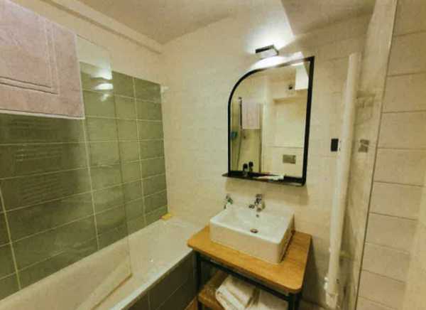 </a>