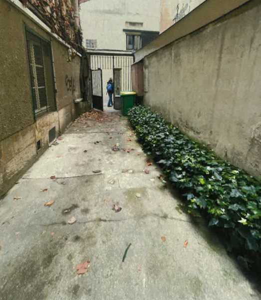 </a>