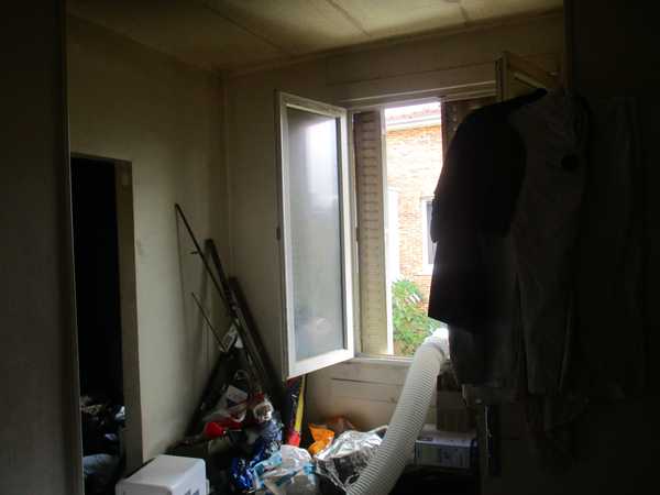 </a>