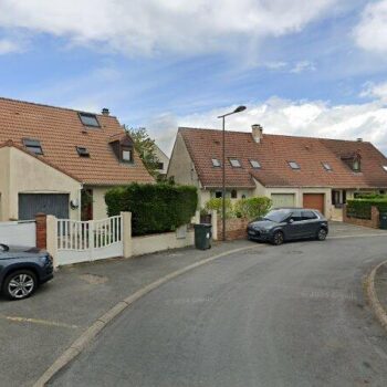 UNE MAISON D'HABITATION